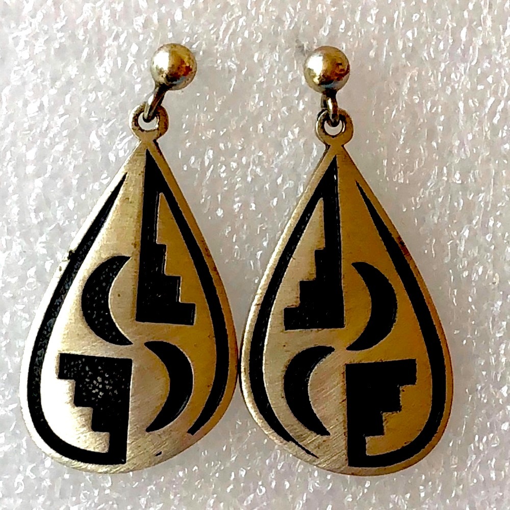 Wheeler Manufacturing Co sterling silver vintage dangle earrings